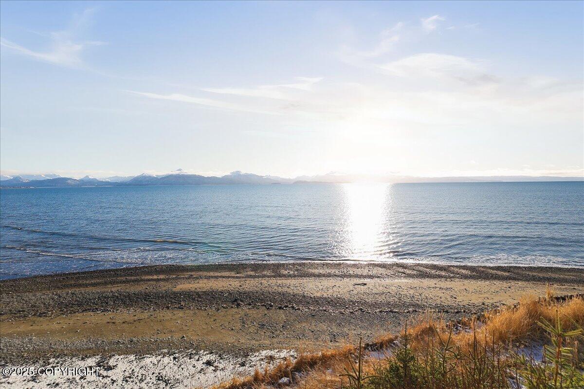 895 Ocean Drive Loop