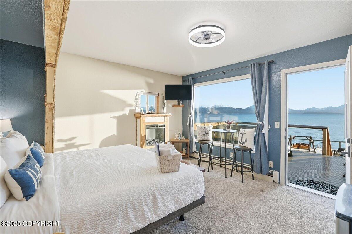 895 Ocean Drive Loop