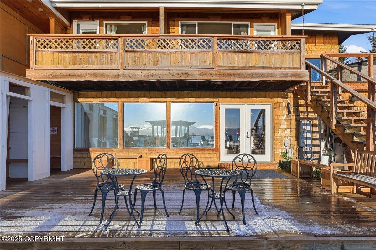 895 Ocean Drive Loop