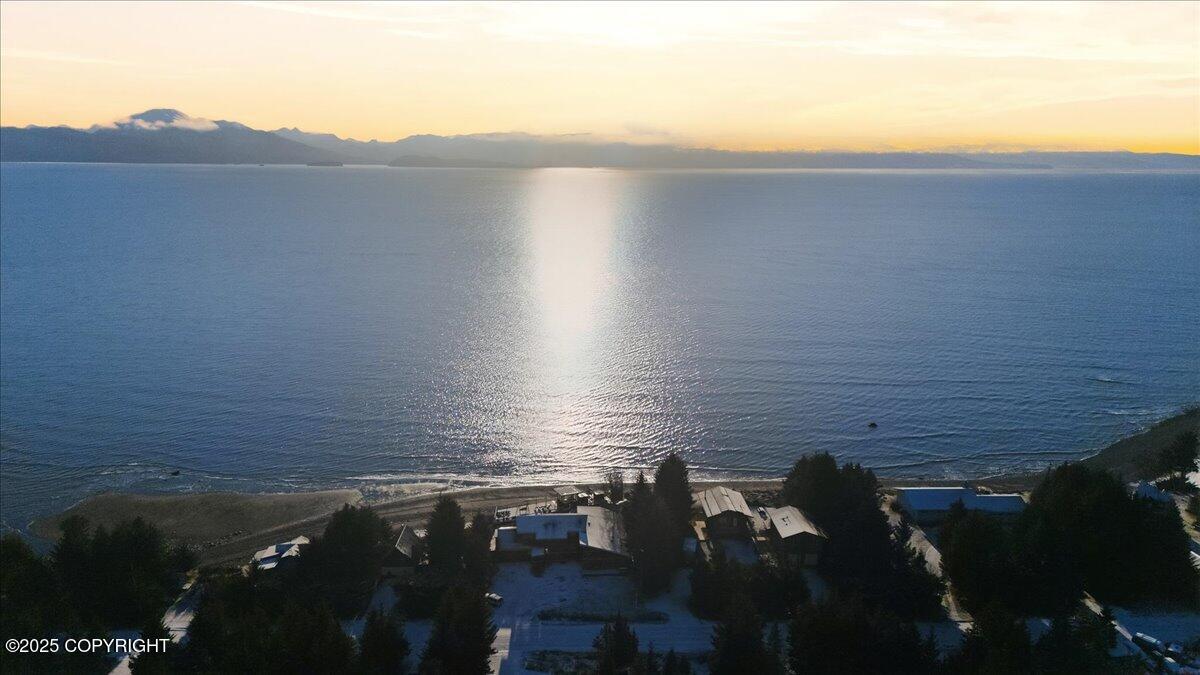 895 Ocean Drive Loop