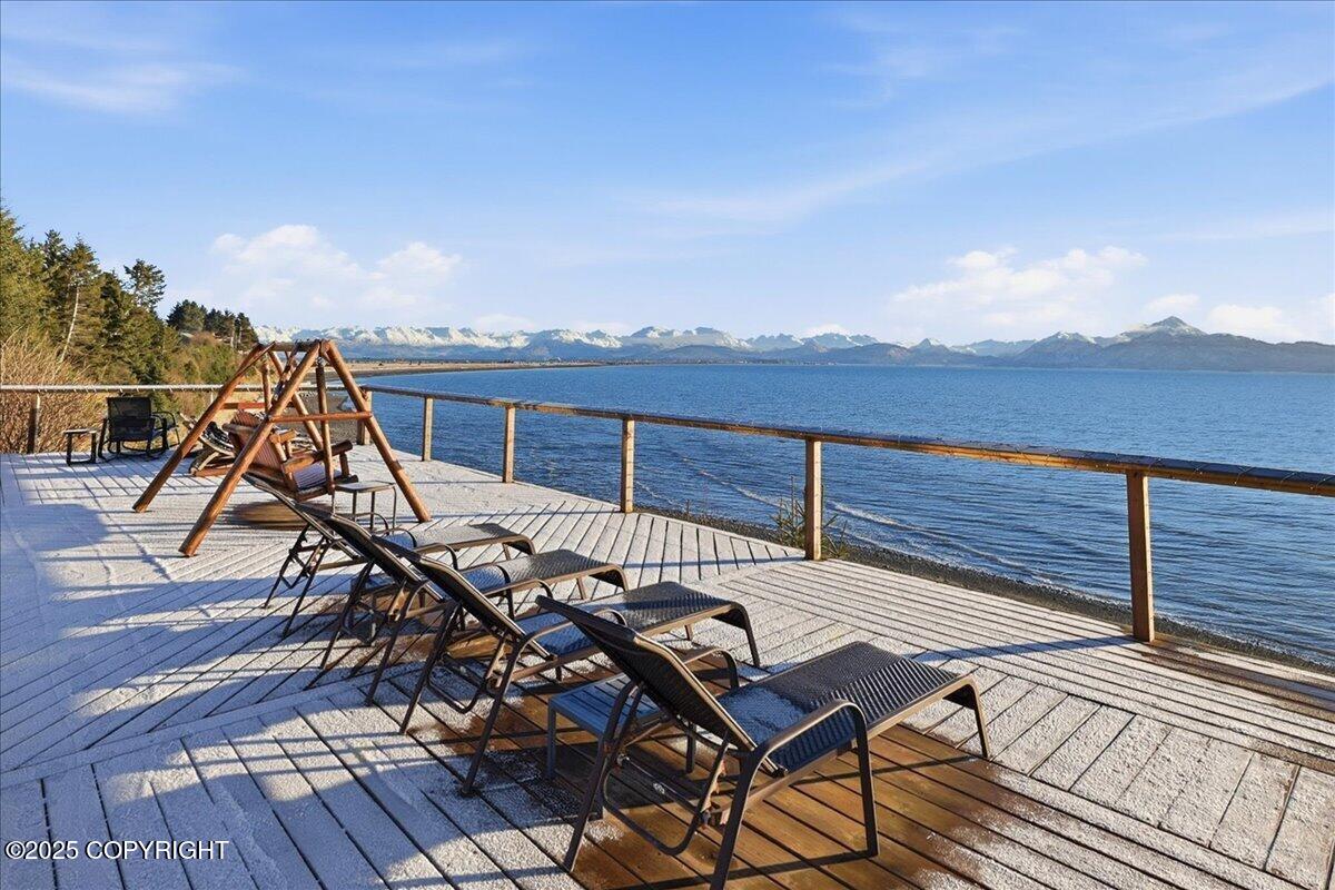 895 Ocean Drive Loop