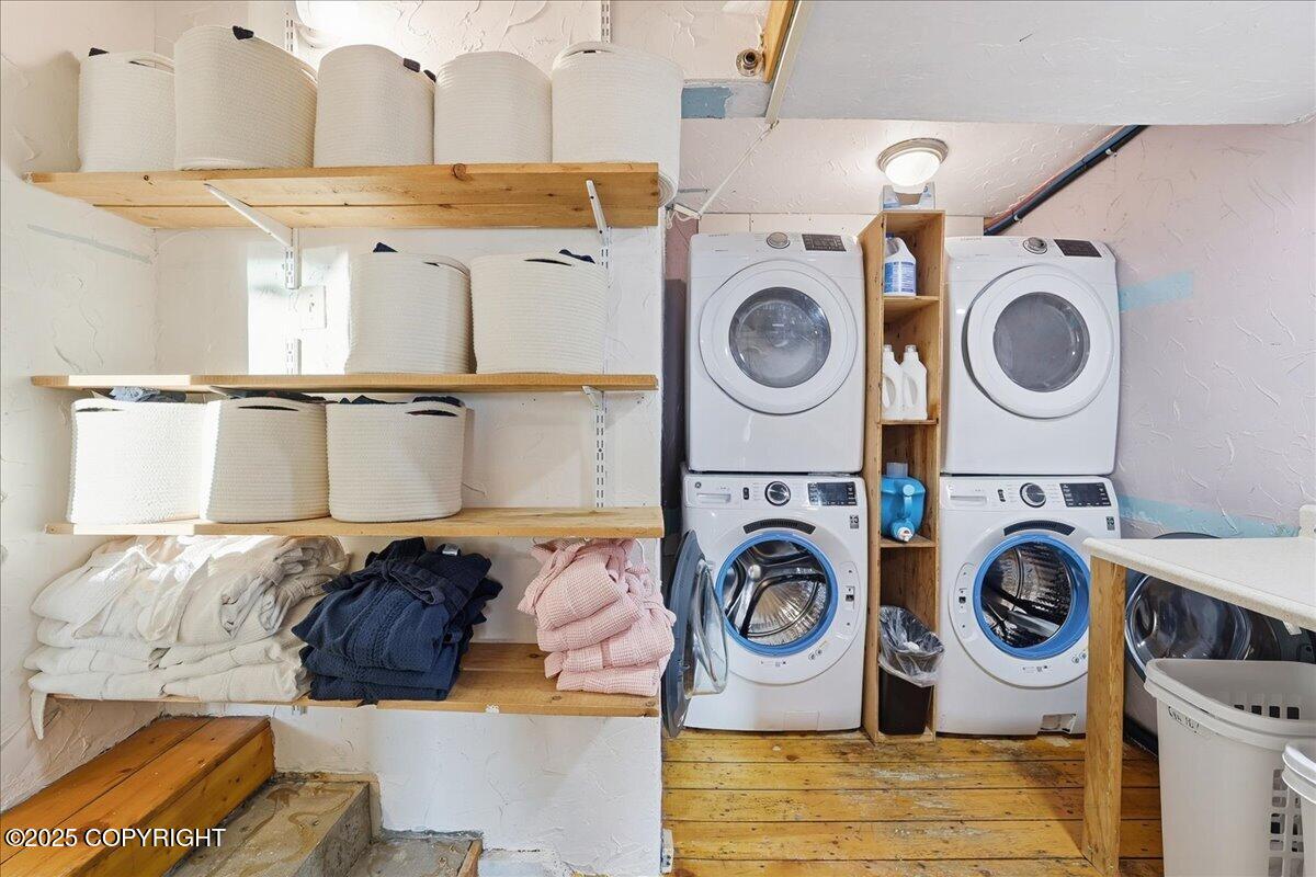 895 Ocean Drive Loop