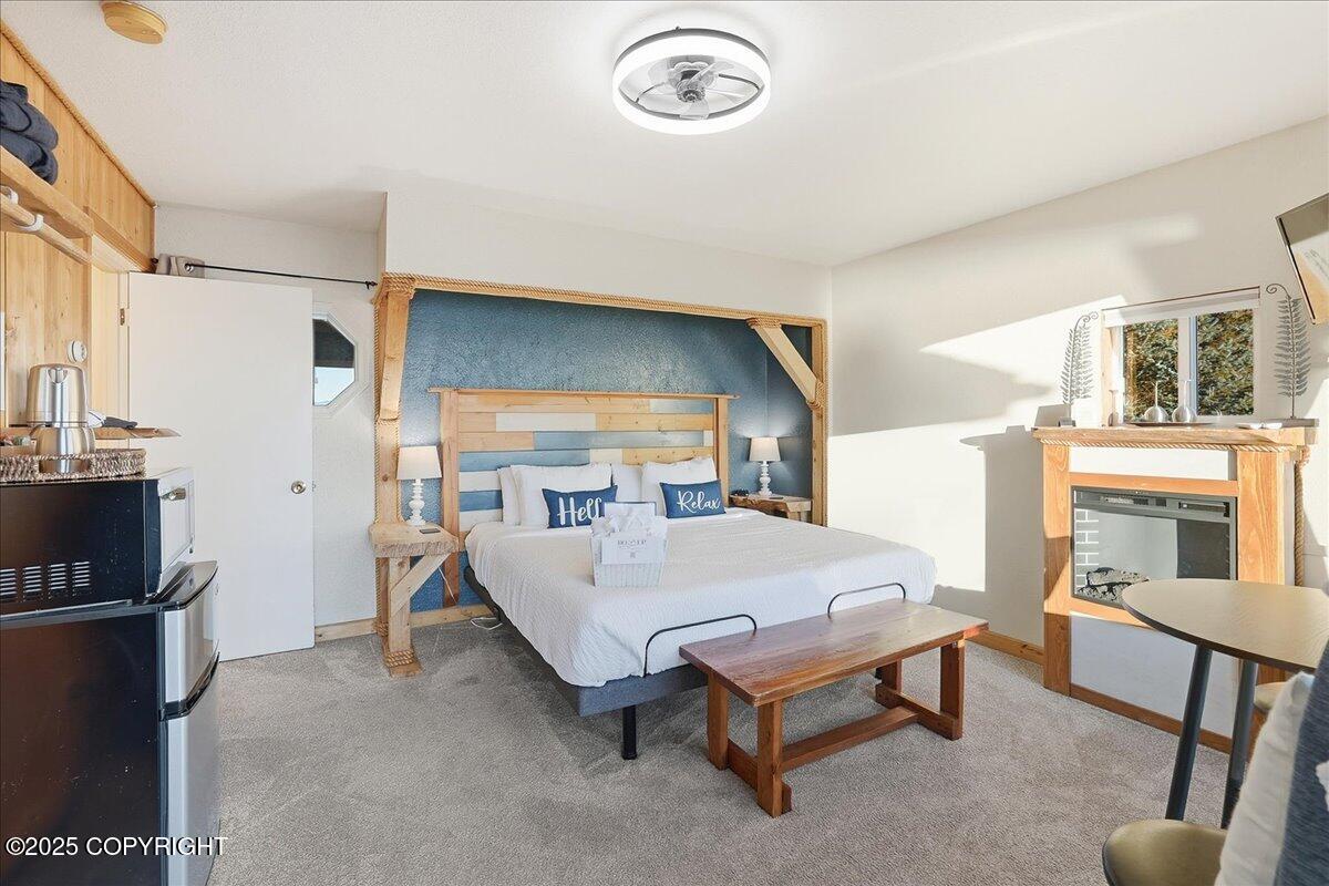 895 Ocean Drive Loop