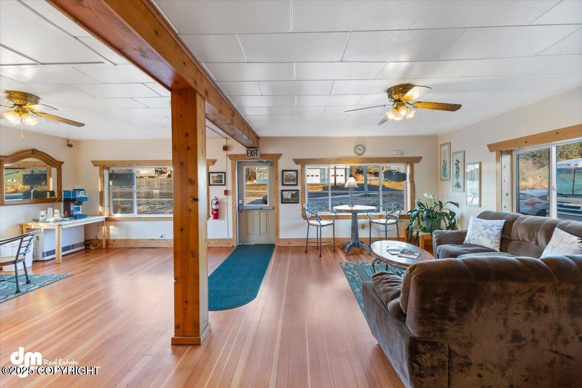 147 E Pioneer Avenue