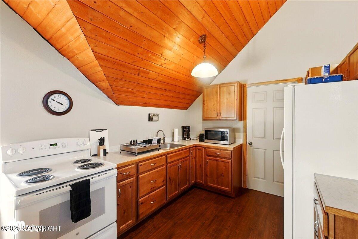 54625 Rolling Meadows Road