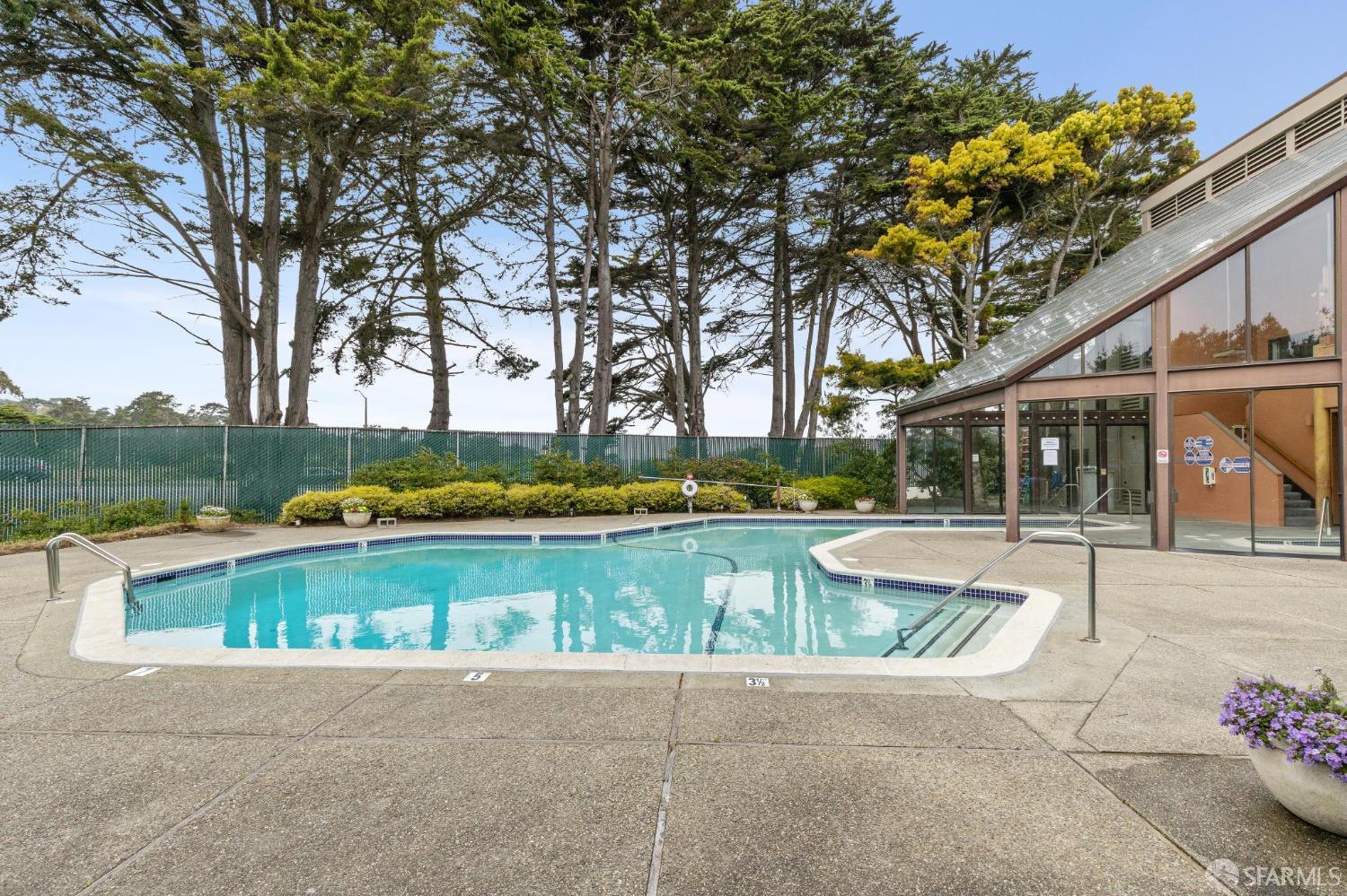235 N Lake Merced Hills