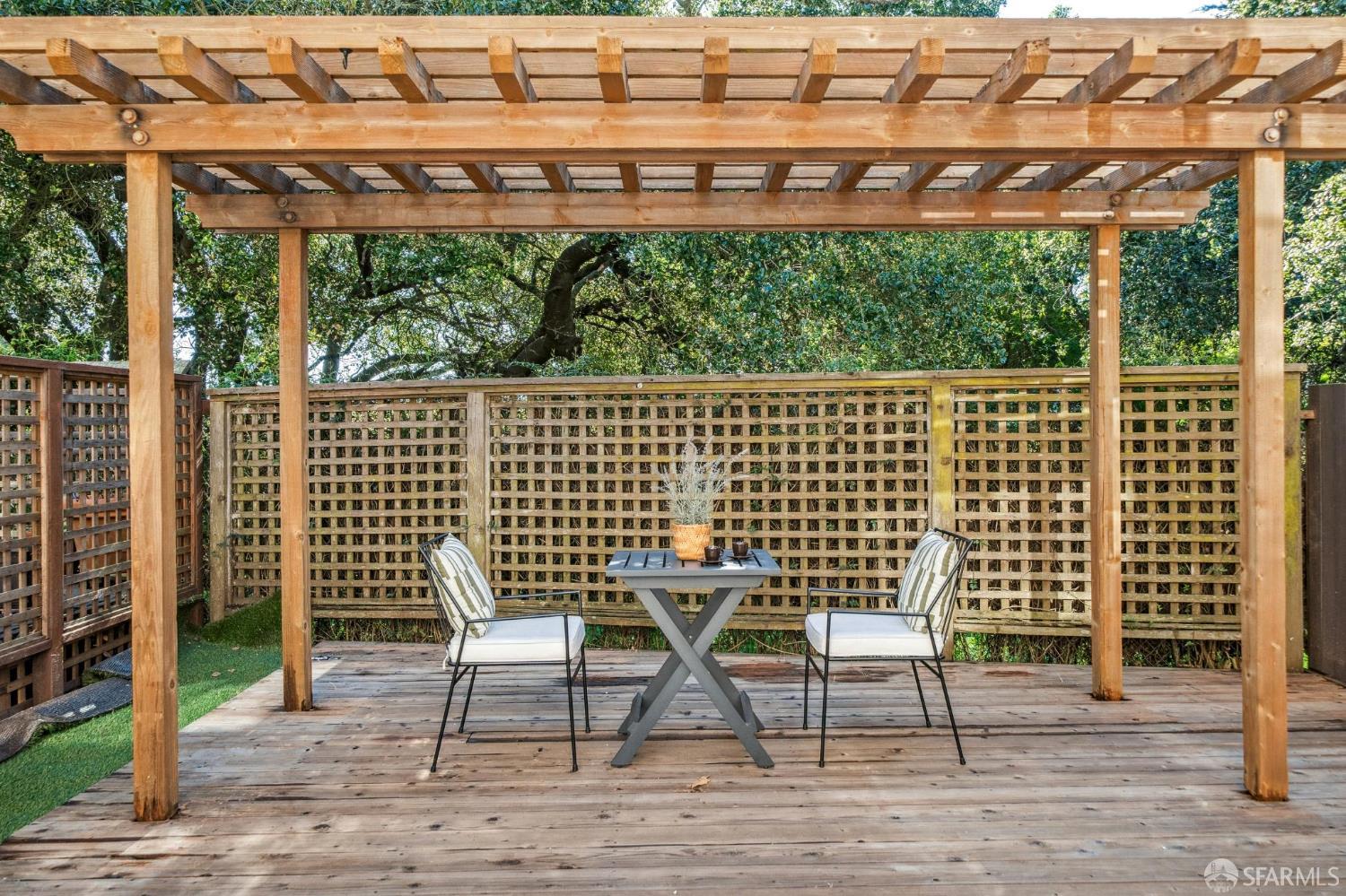 235 N Lake Merced Hills