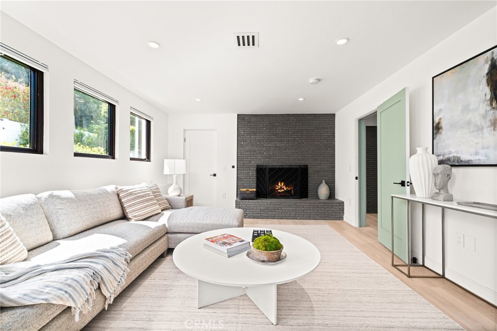 3221 Country Club Drive