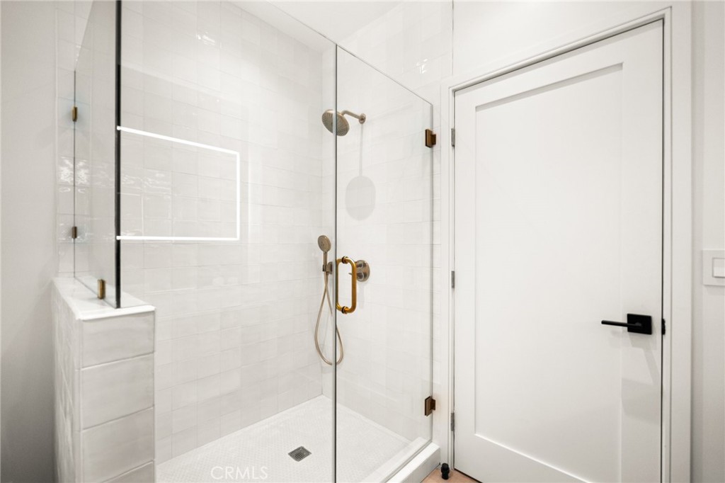 3221 Country Club Drive