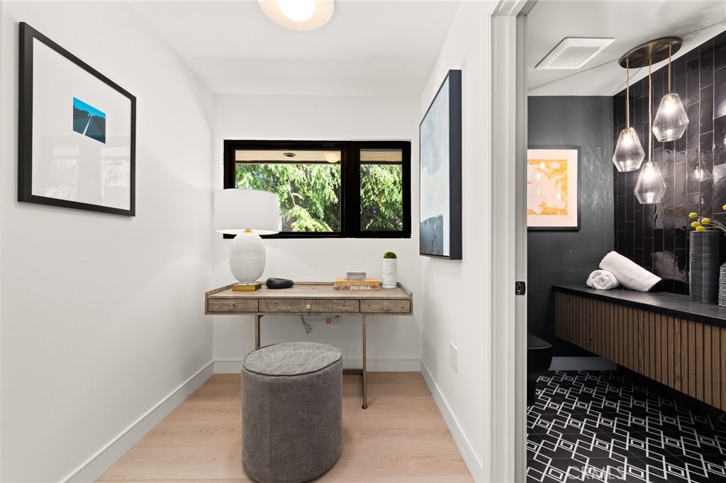 3221 Country Club Drive