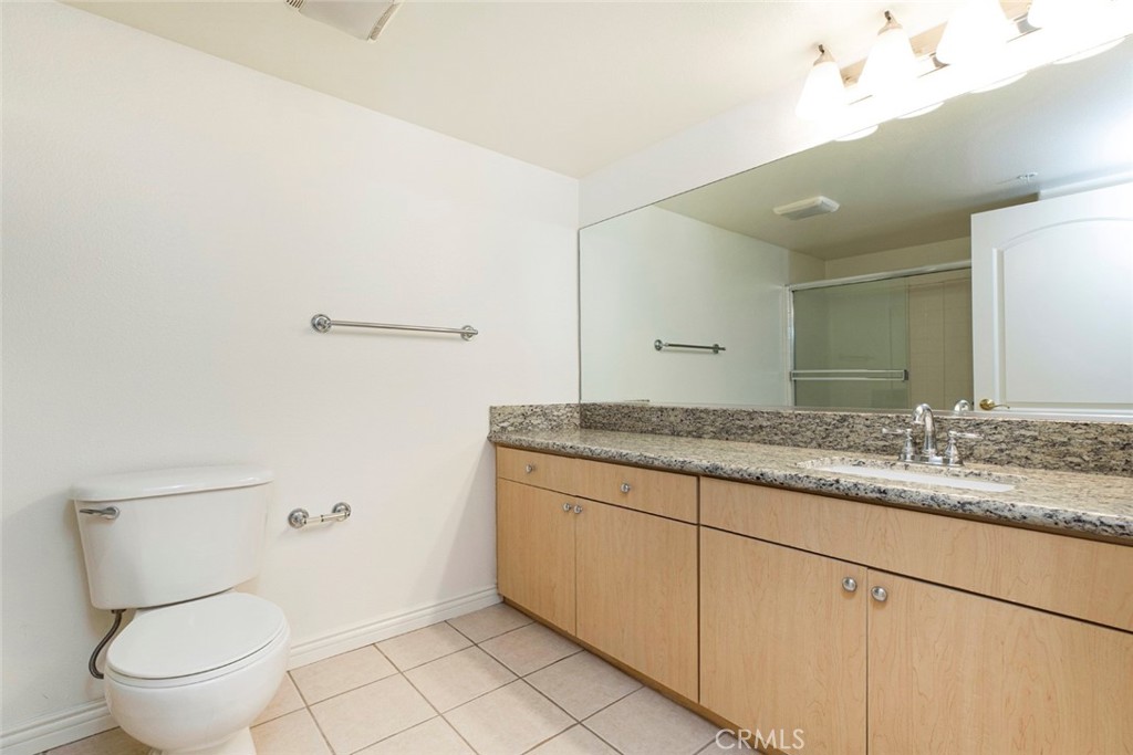 2716 Honolulu Avenue 103