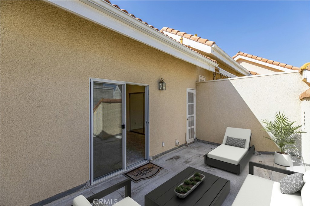 2716 Honolulu Avenue 103