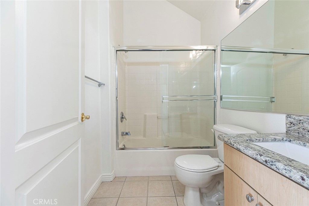 2716 Honolulu Avenue 103