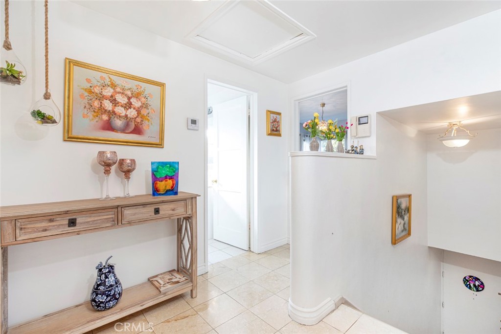 812 814 E Doran Street