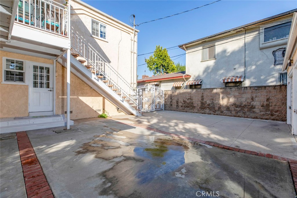 812 814 E Doran Street