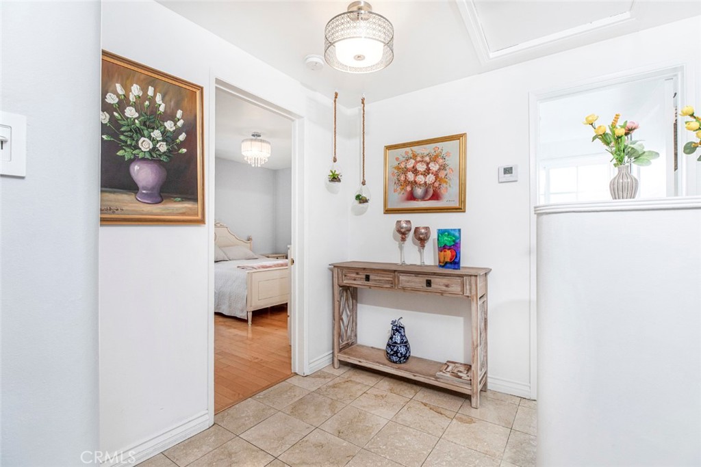 812 814 E Doran Street