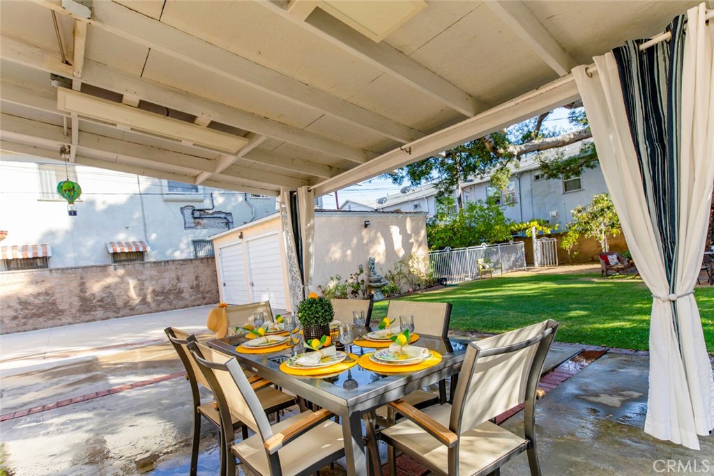 812 814 E Doran Street