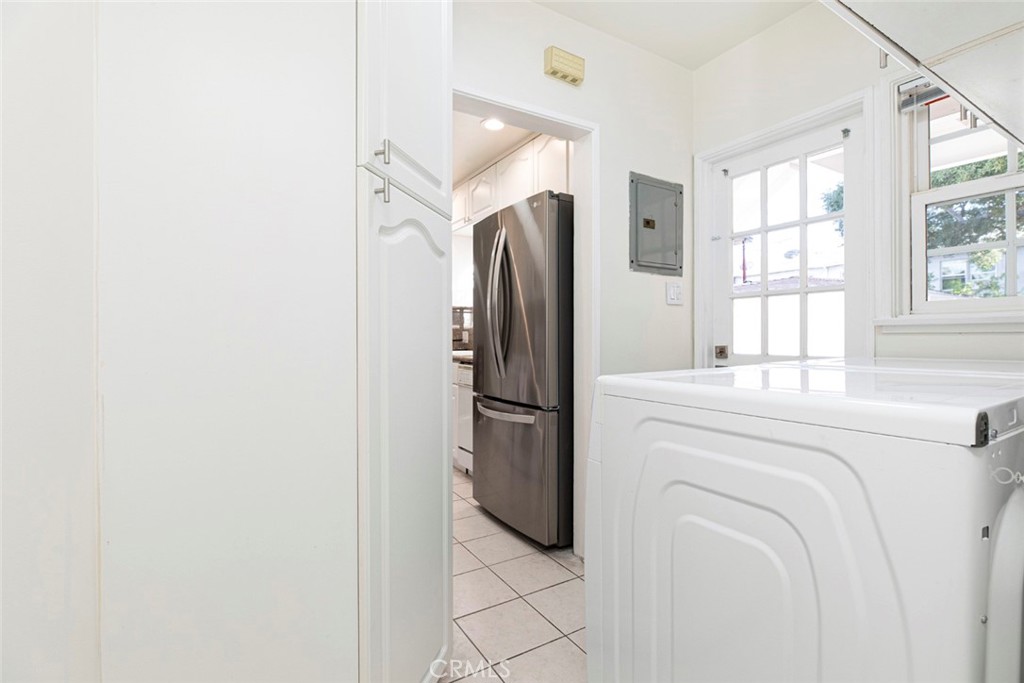 812 814 E Doran Street