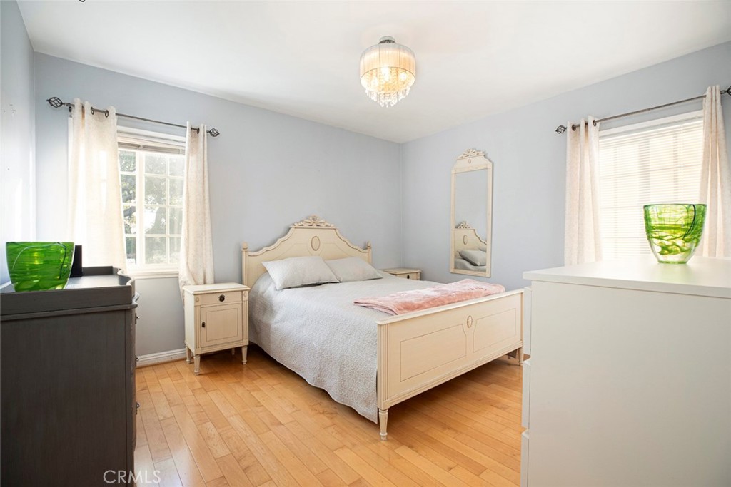 812 814 E Doran Street