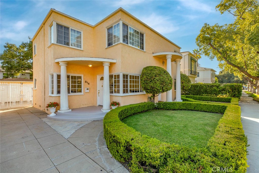 812 814 E Doran Street