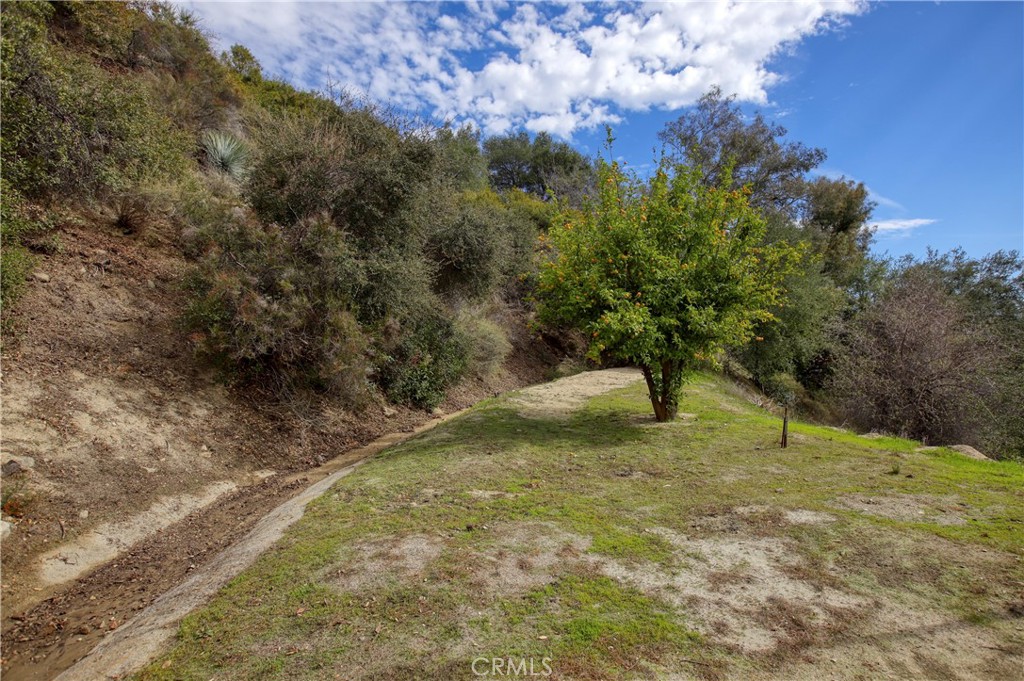 5366 Vista Lejana Lane