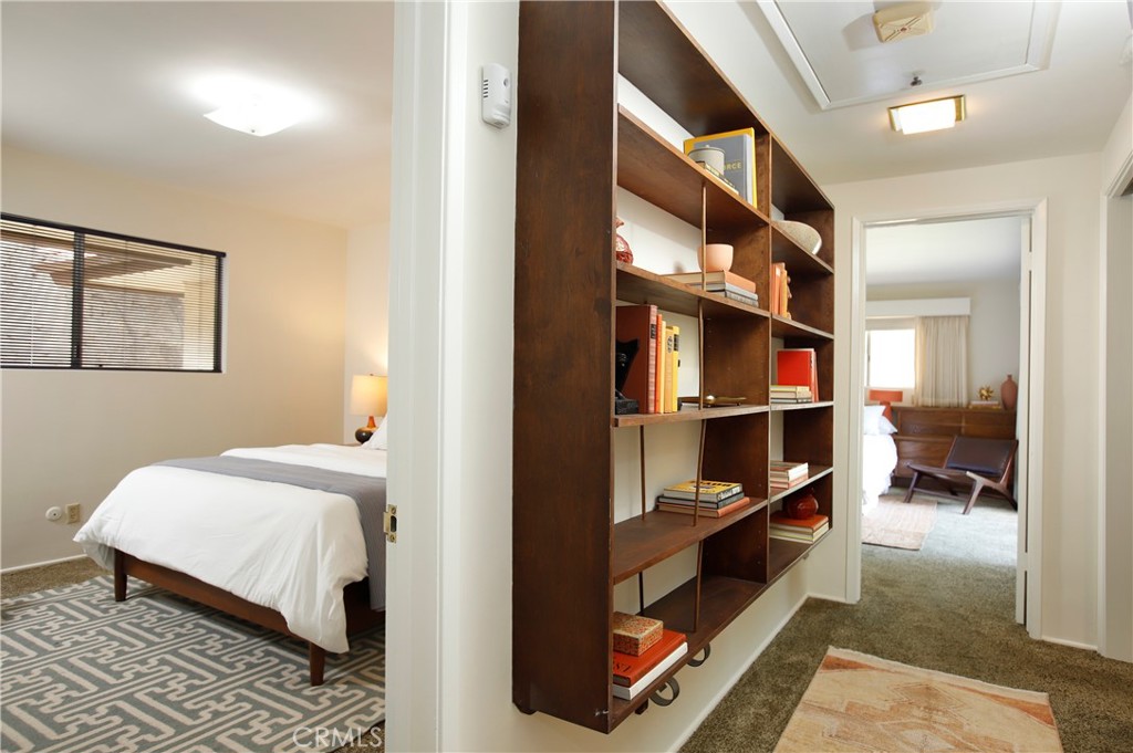 5366 Vista Lejana Lane