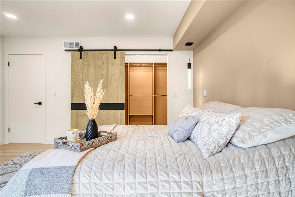 12938 Valleyheart Drive 5