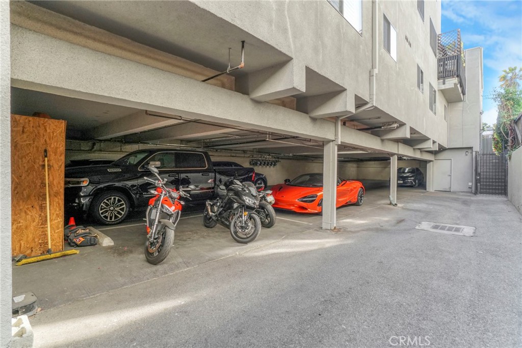 12938 Valleyheart Drive 5