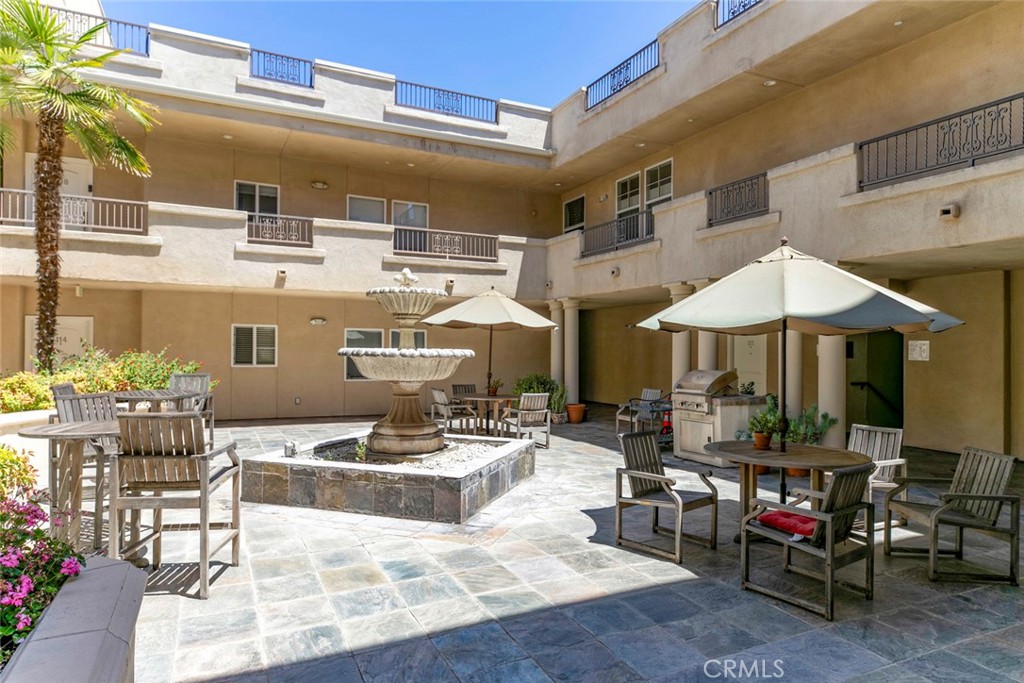 15206 Burbank Boulevard 107