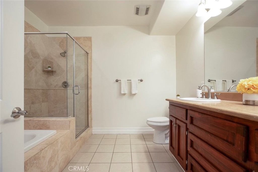 15206 Burbank Boulevard 107