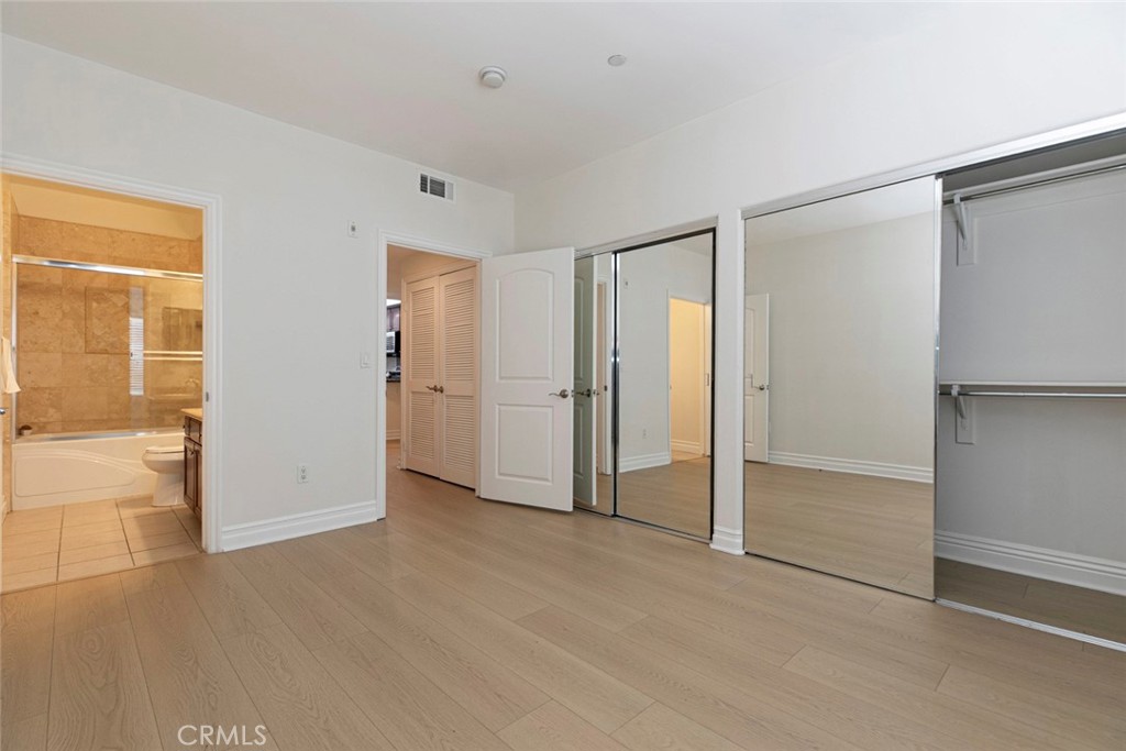 15206 Burbank Boulevard 107