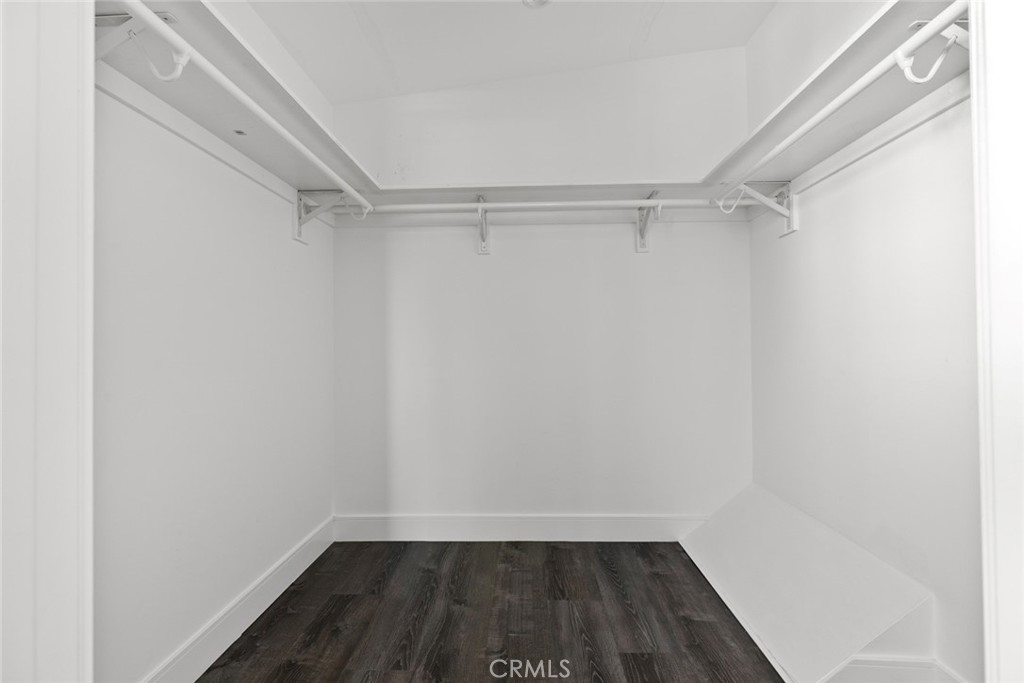 14436 1/2 Tiara Street