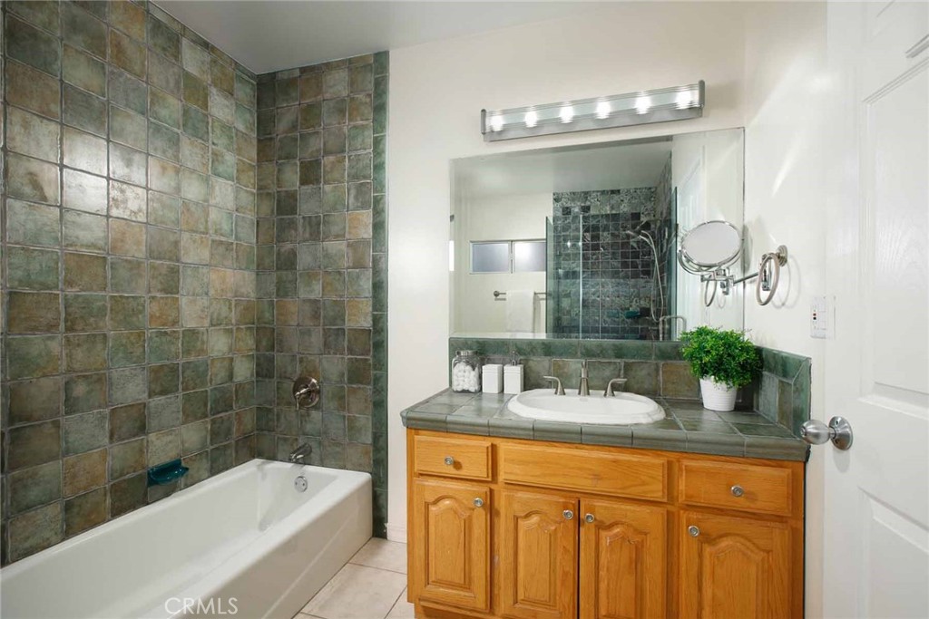 1410 Grandview Avenue