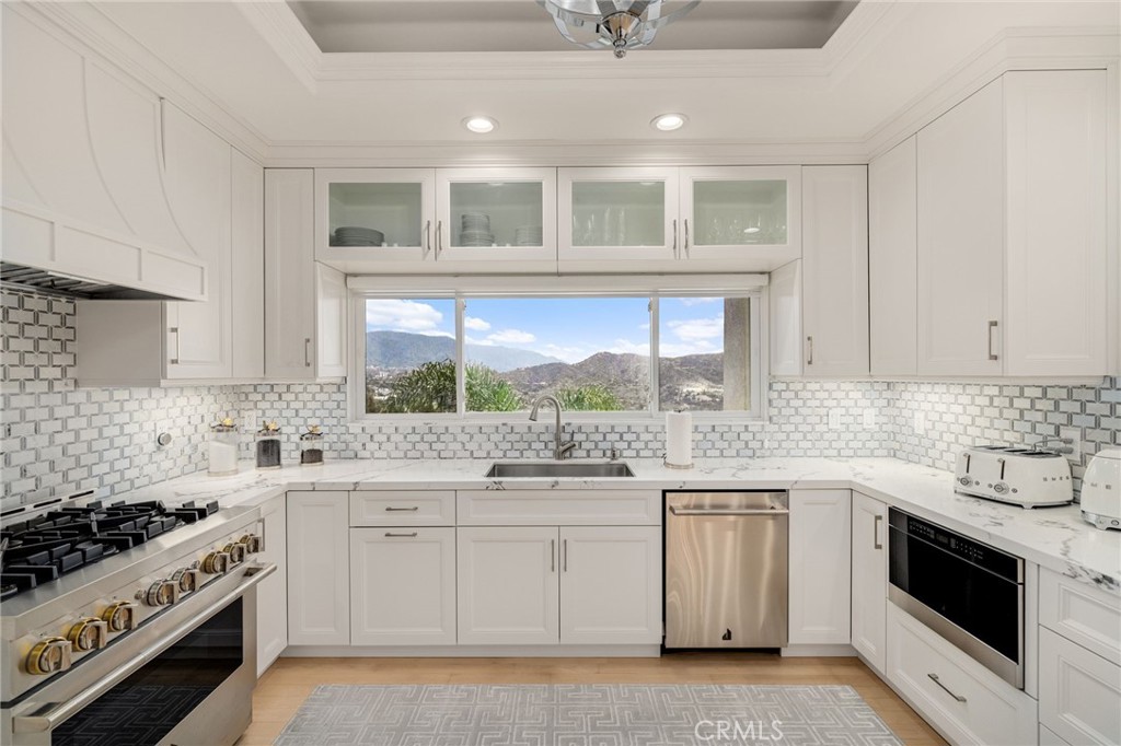 3426 Ayars Canyon