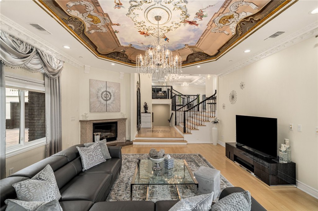 3426 Ayars Canyon