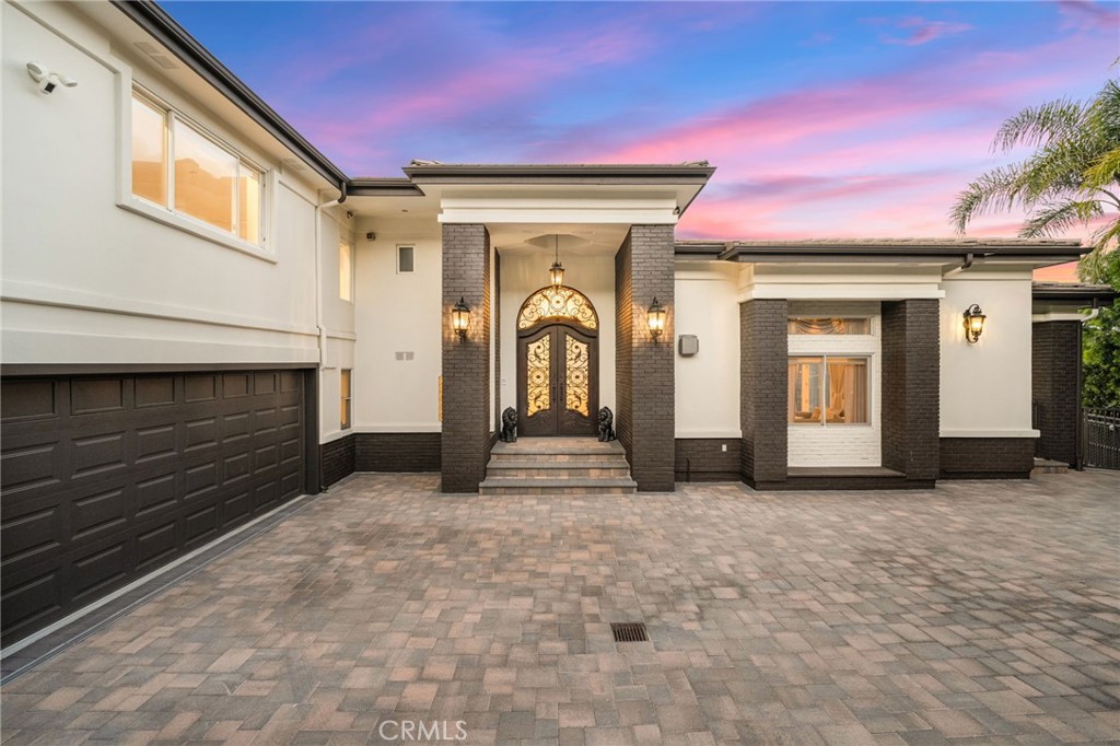 3426 Ayars Canyon