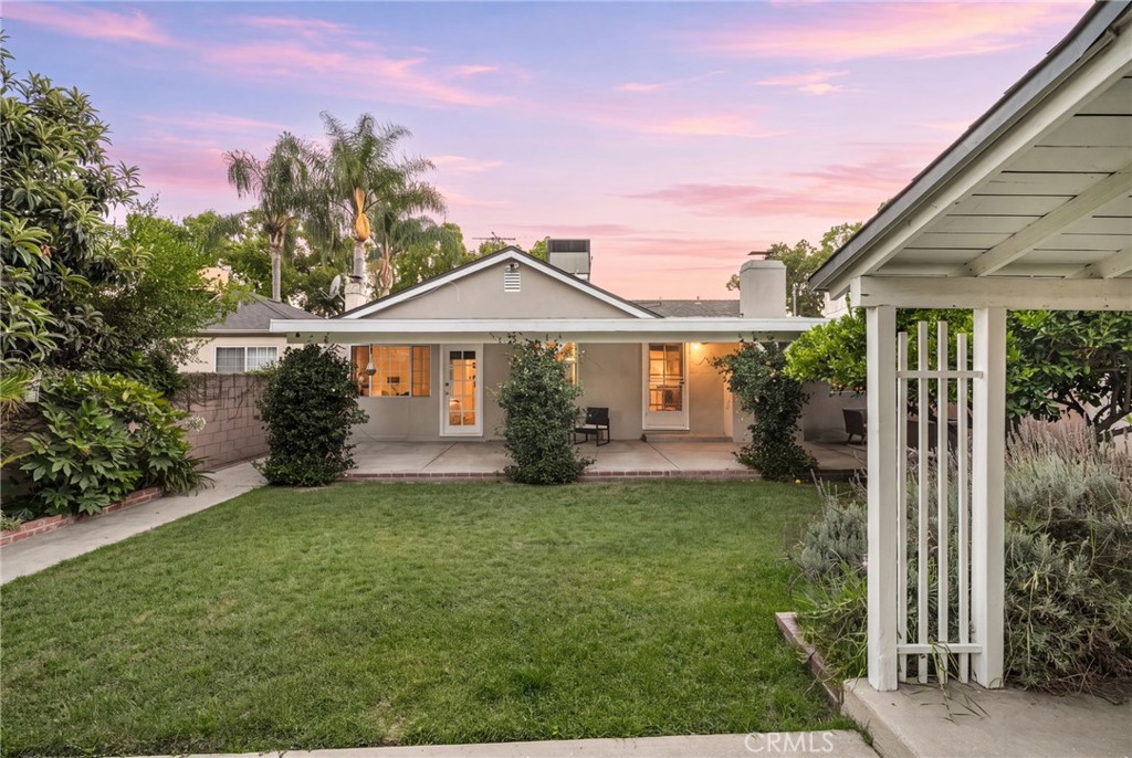 504 N Reese Place