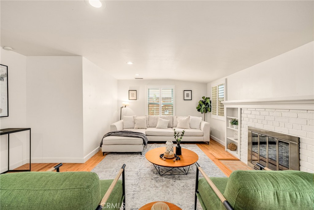 504 N Reese Place