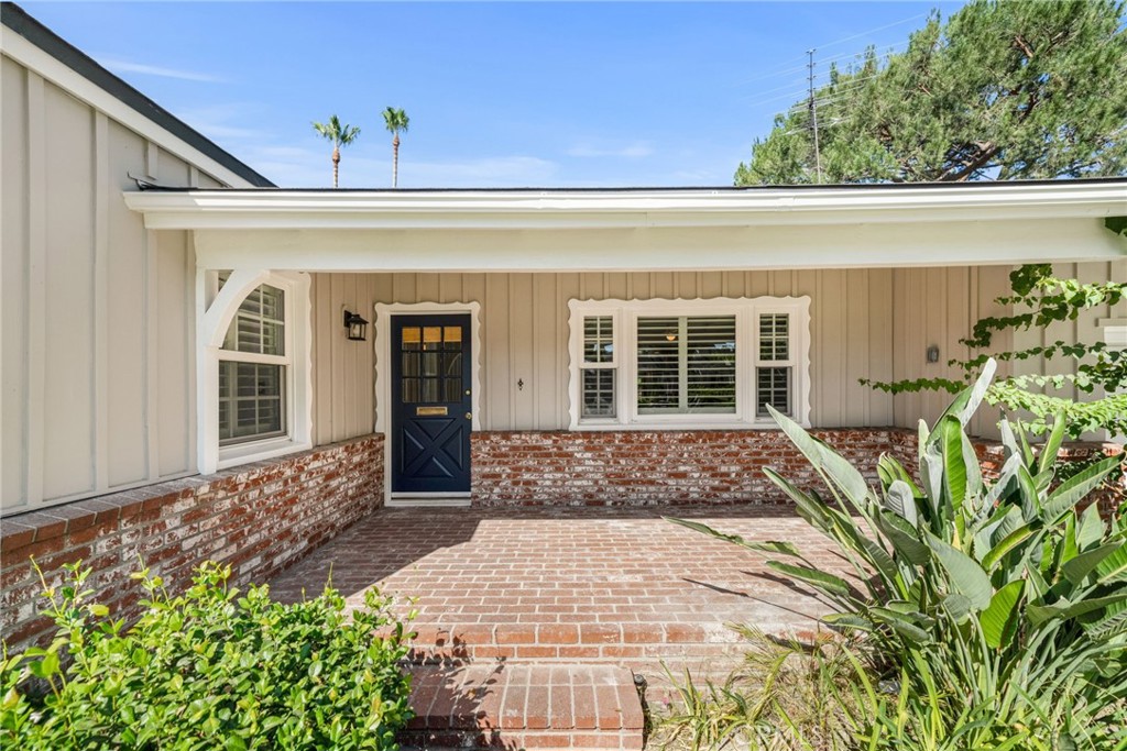 504 N Reese Place