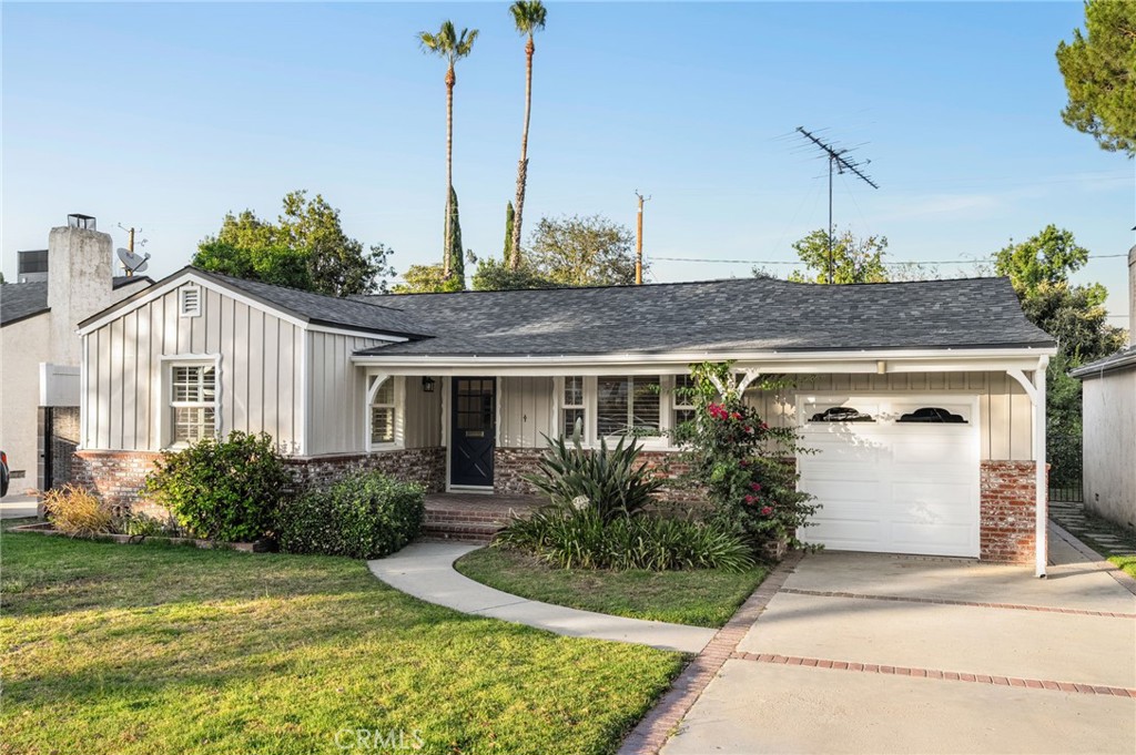 504 N Reese Place