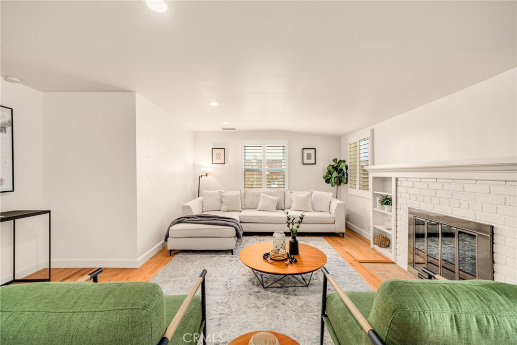 504 N Reese Place