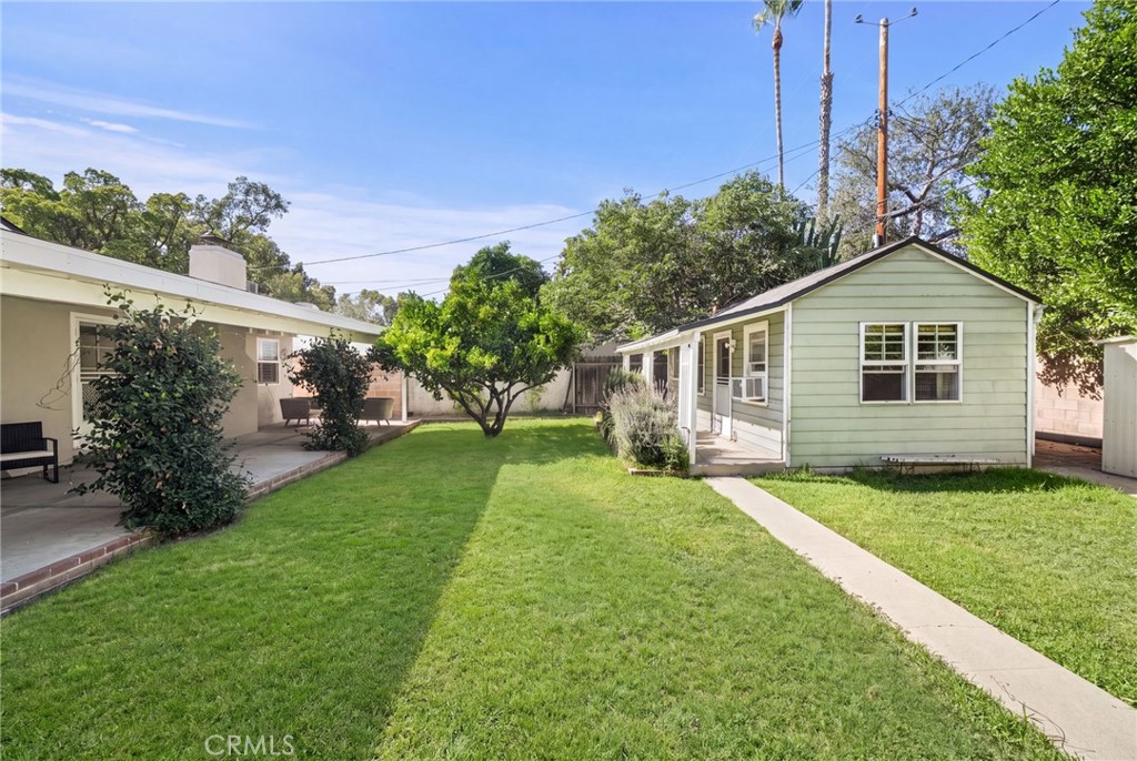 504 N Reese Place