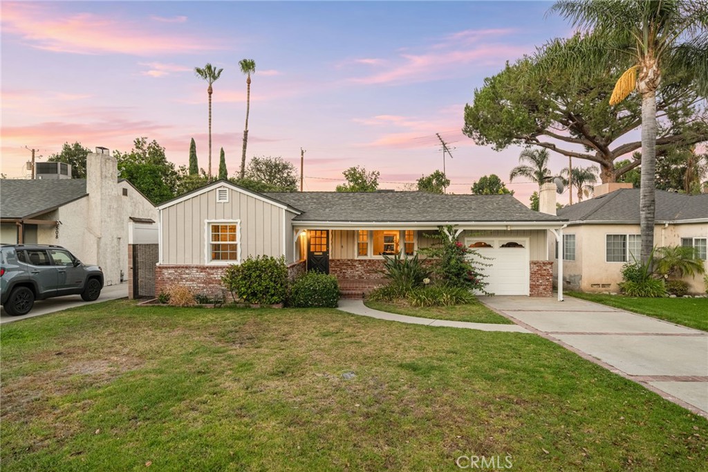 504 N Reese Place