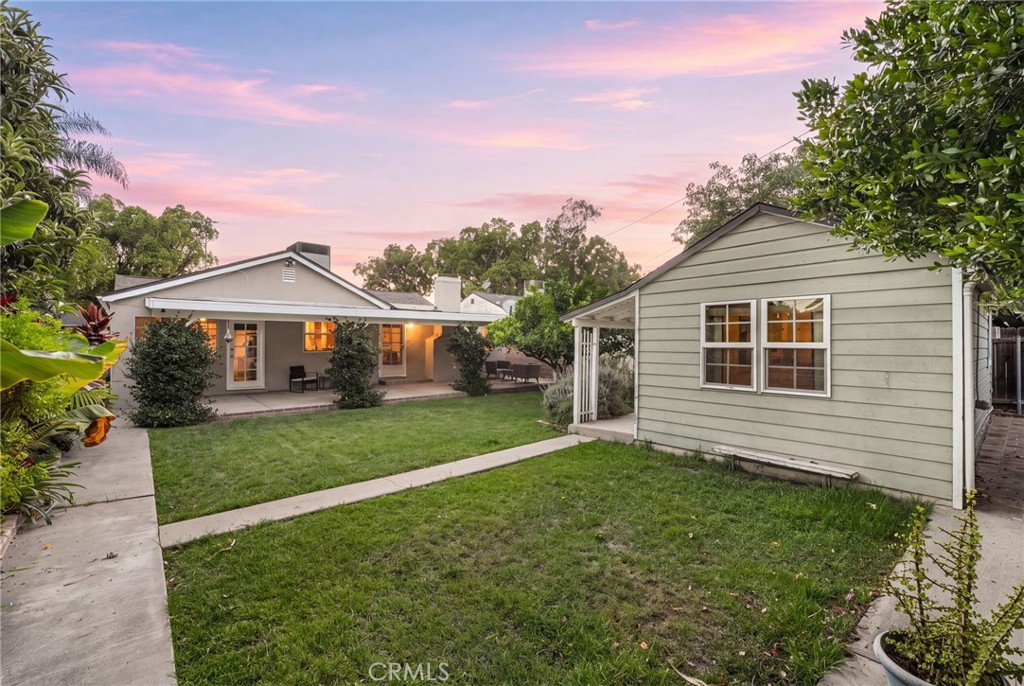 504 N Reese Place