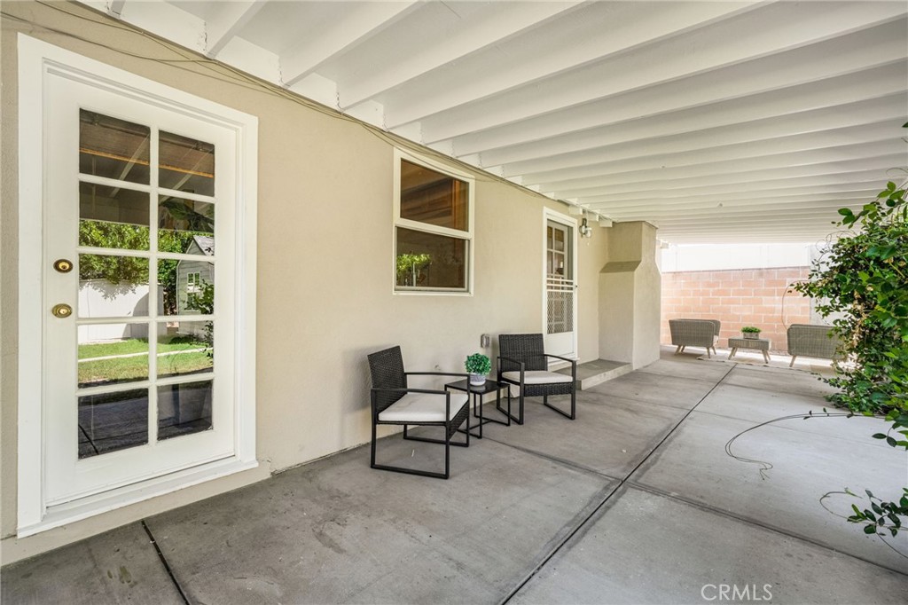 504 N Reese Place