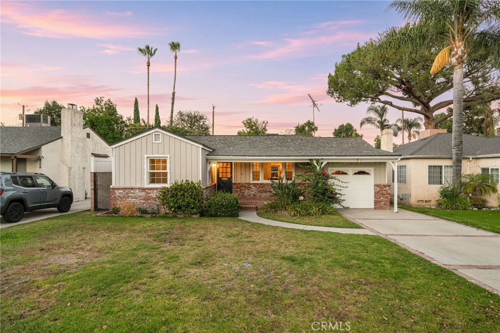 504 N Reese Place