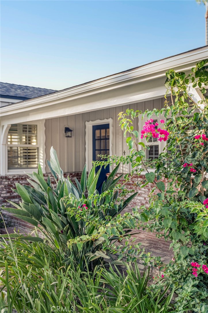 504 N Reese Place
