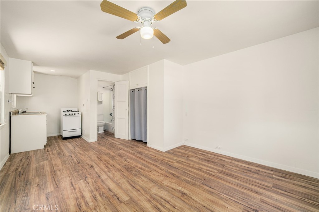 504 N Reese Place