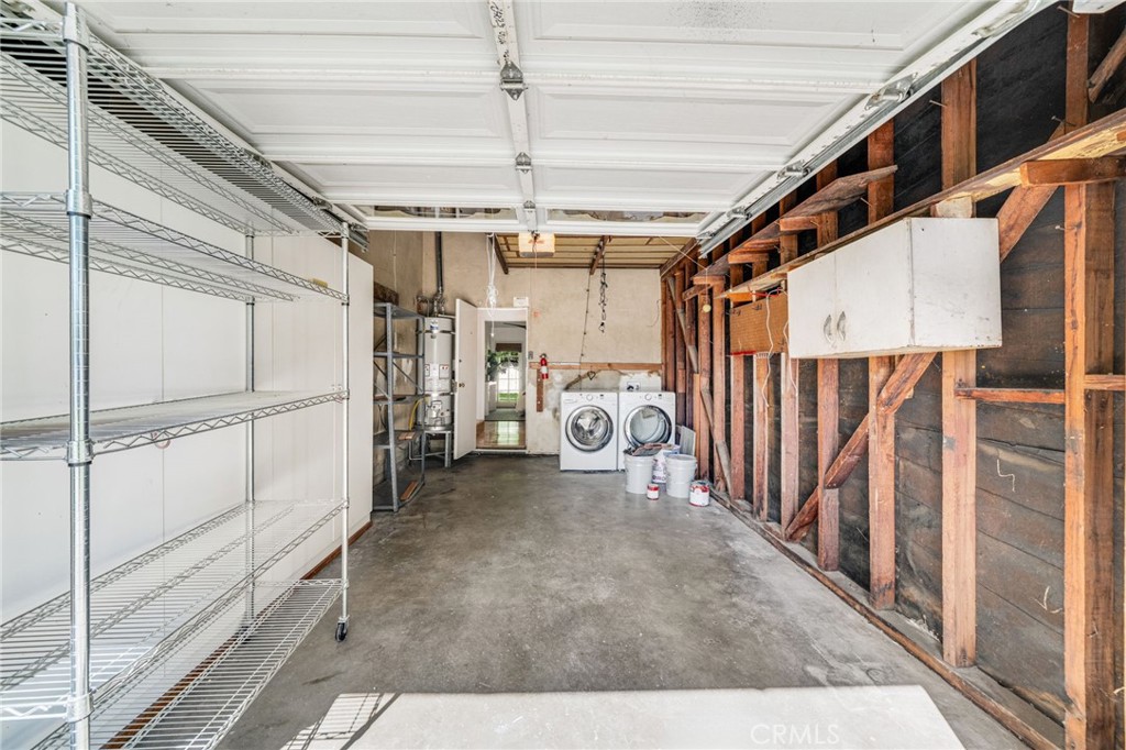 504 N Reese Place