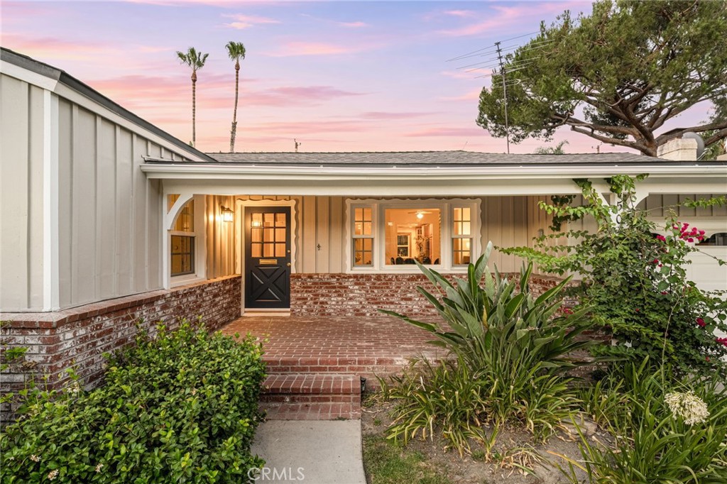 504 N Reese Place